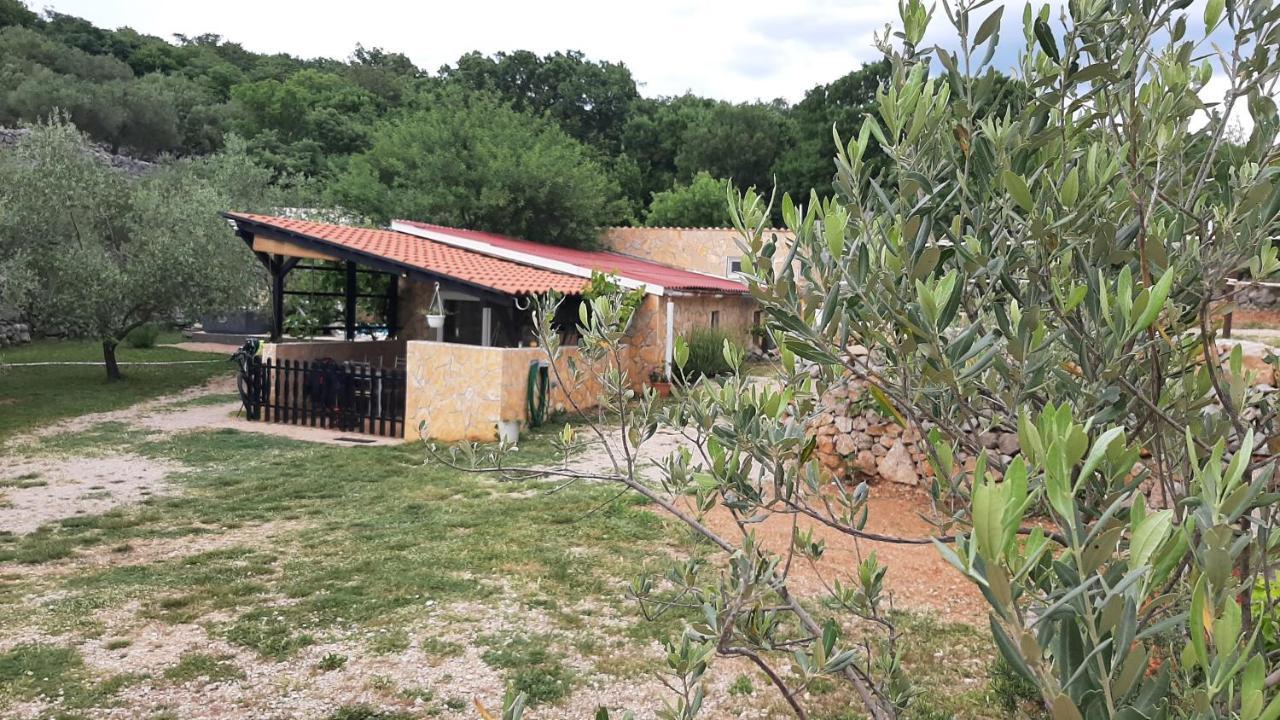 Holiday House Pulina 푸나트 외부 사진