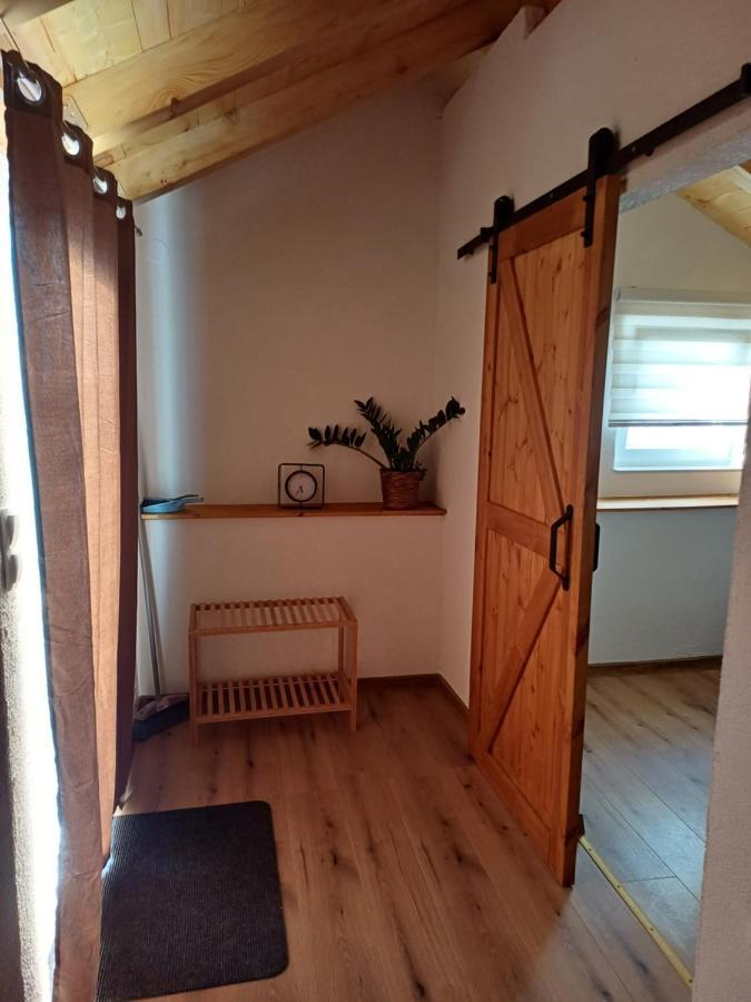 Holiday House Pulina 푸나트 외부 사진