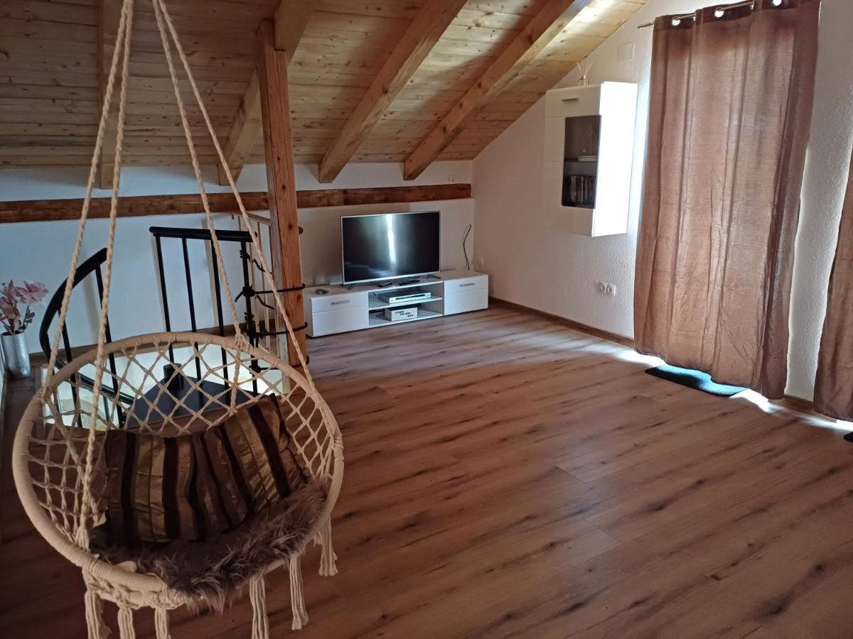 Holiday House Pulina 푸나트 외부 사진
