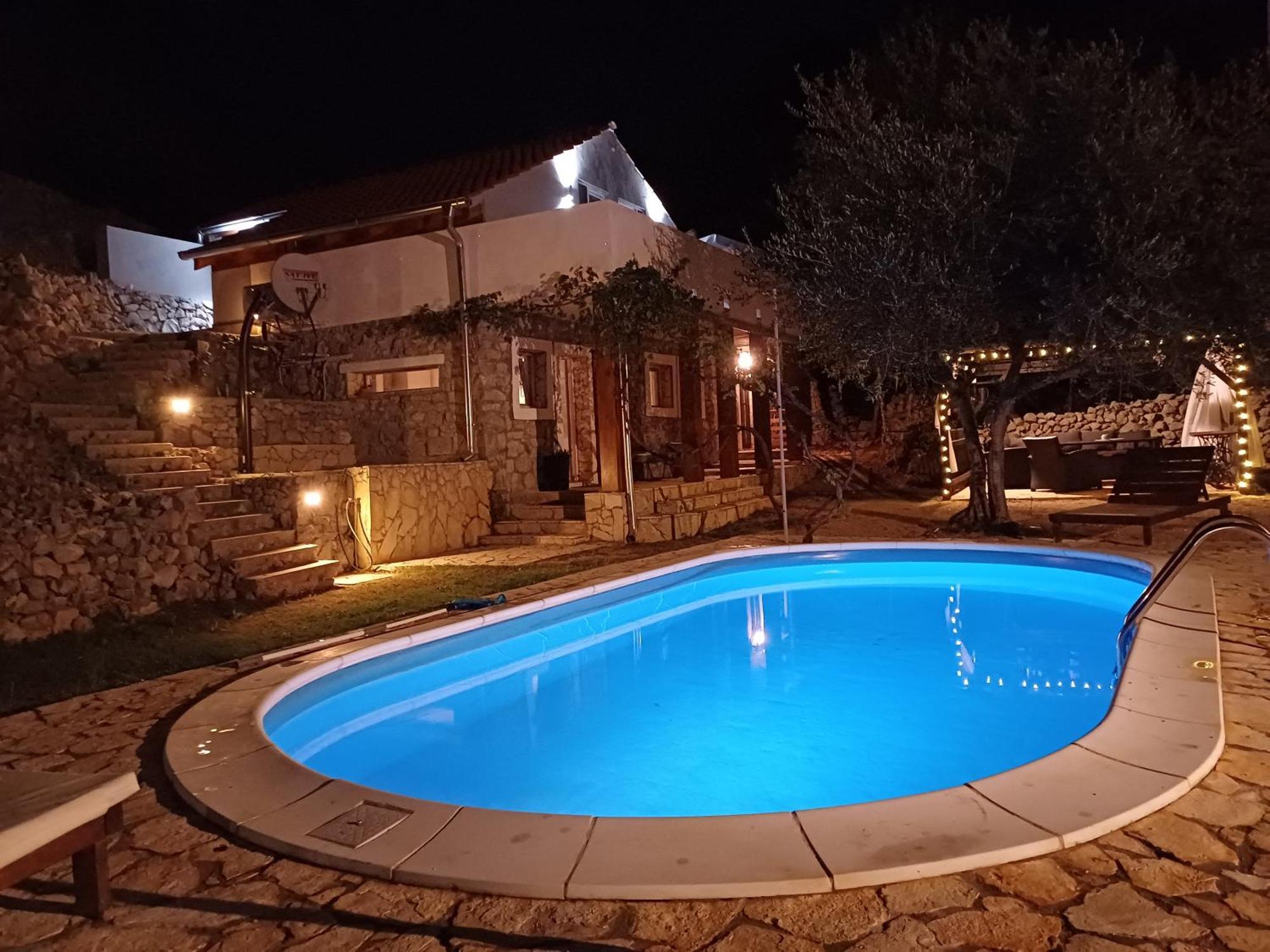 Holiday House Pulina 푸나트 외부 사진