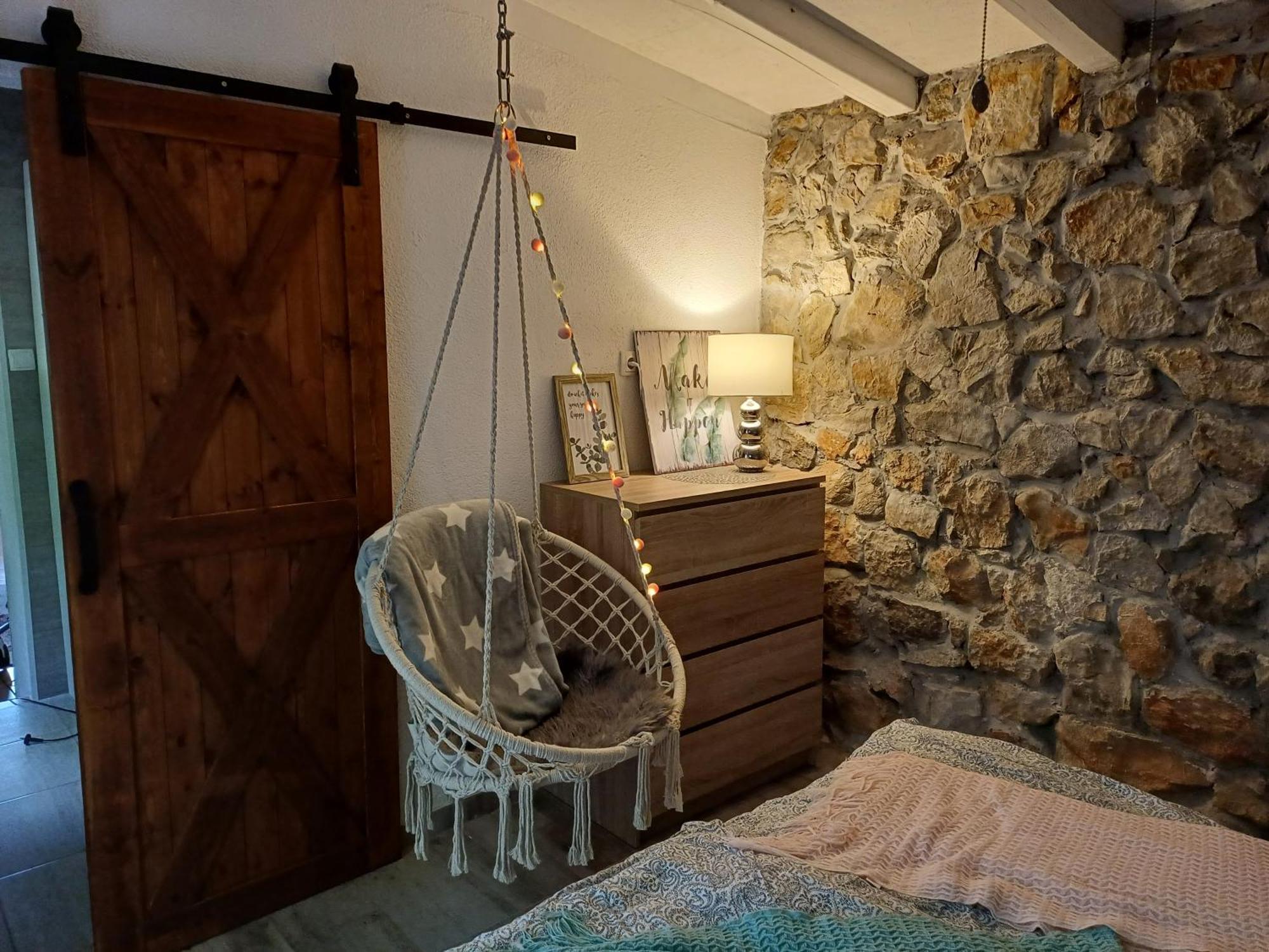 Holiday House Pulina 푸나트 외부 사진